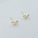 14K Petite Pearl w Bar Studs